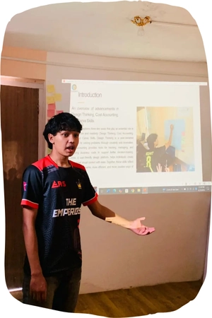 Mohit gautam presenting his weekly progress report